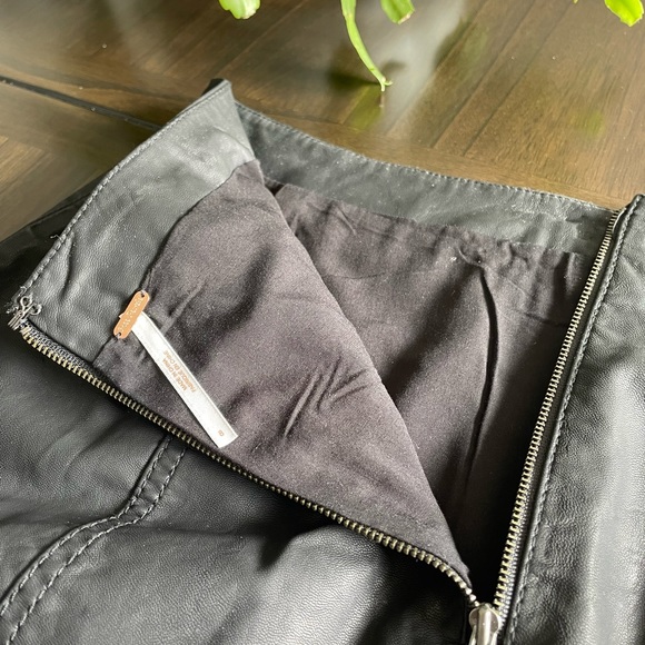 Free People ‘Leather’ skirt - Picture 5 of 9